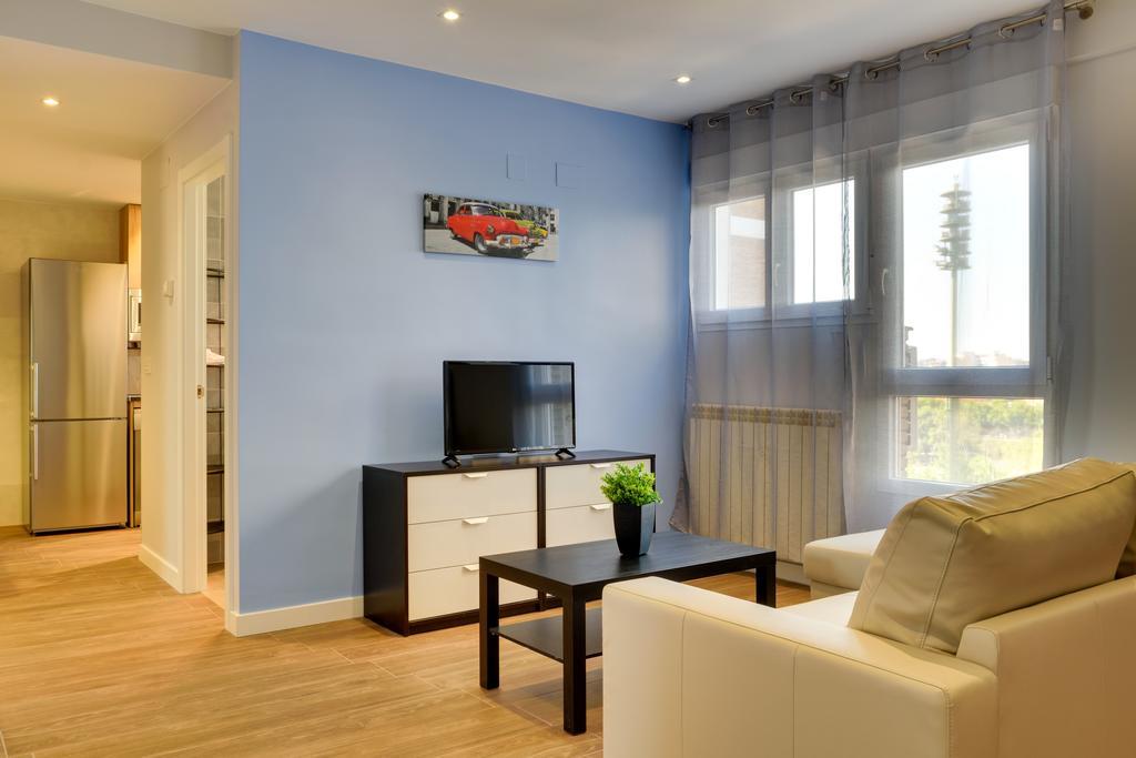 Apartamentos San Lazaro Zaragoza Luaran gambar
